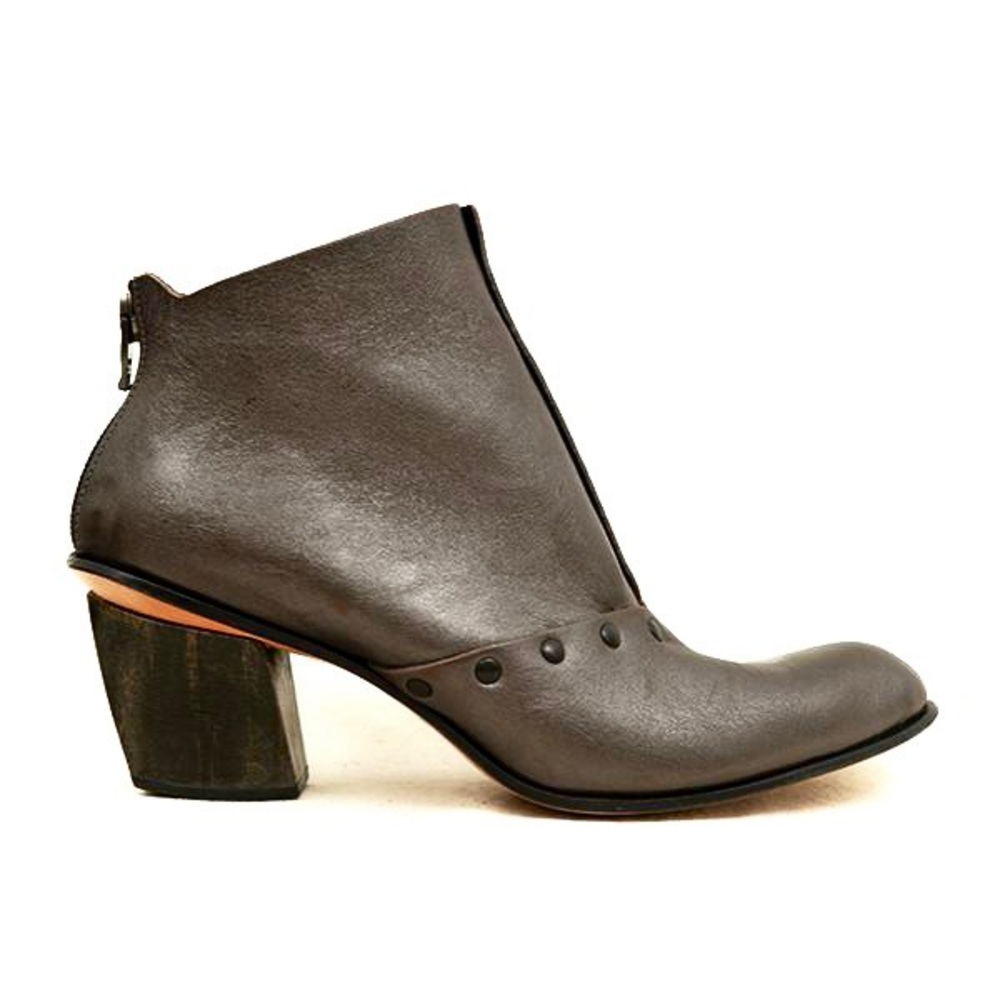 CYDWOQ vintage handmade in USA leather ankle boots size 38
